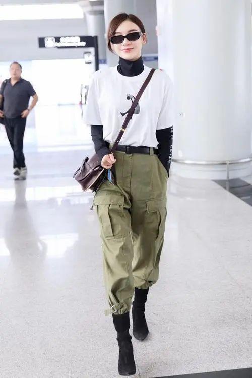 清爽飒气工装风 当女孩穿上工装，帅气与迷人完美交融